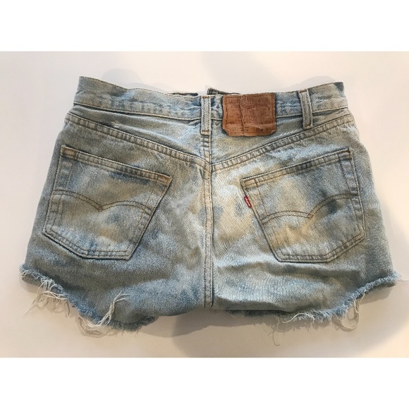 COPY - Levi Cut-off denim shorts - Picture 2 of 2